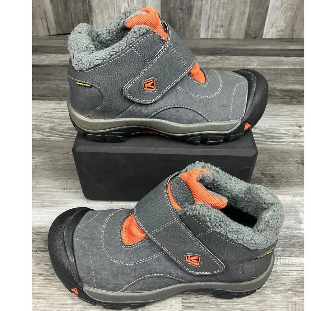 Keen Waterproof Winter Boots Grey Orange Faux Fur Lined Youth Size 5 1013615